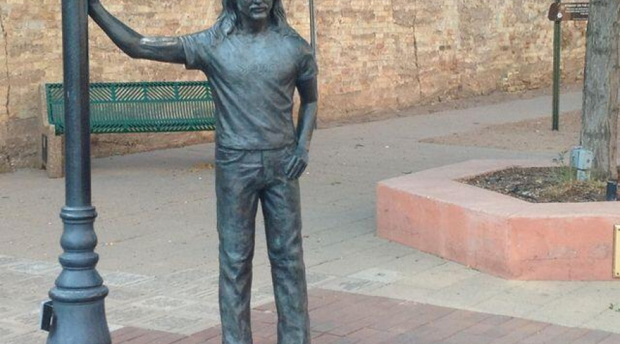 Second standing on a corner (1)