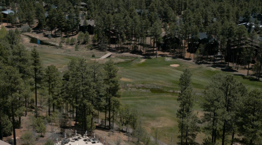 pickleballcourtclubhouse.00_01