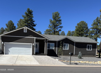 571 Mountain Pines Avenue, Show Low, Arizona 85901, Bedrooms, ,Bathrooms,Residential,For Sale,Mountain Pines,258281