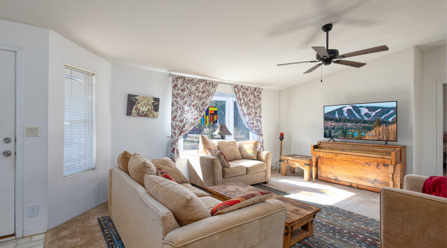 011_6464_old_homestead_rd