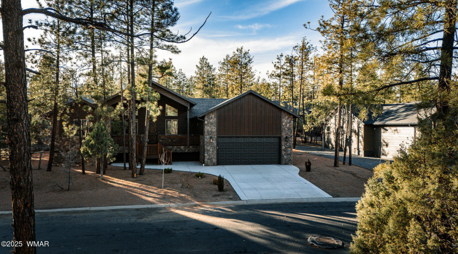 DJI_20251219153245_0044_D