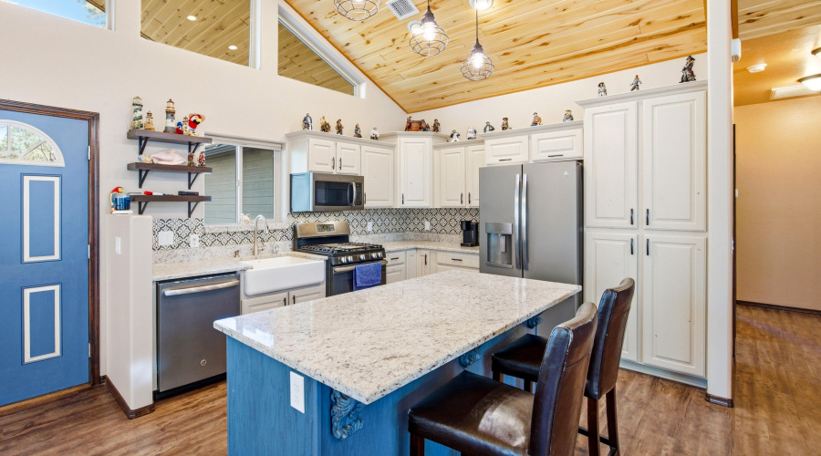 961ELaurenCt-ShowLow-AZ-11