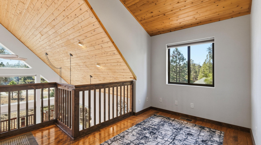 Sitting areaor office loft