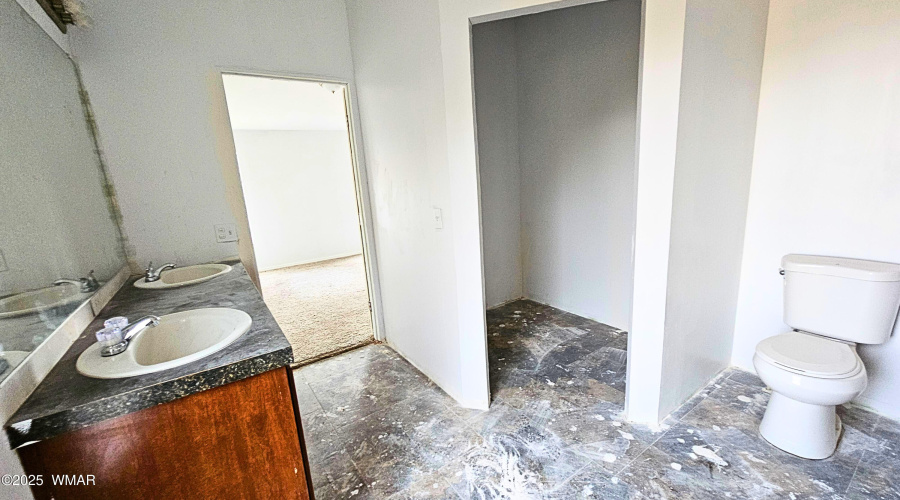 4322a9b5-f62e-4303-868d-af0dc2f71448