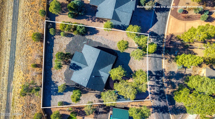 002_photo2_140_n_retreat_dr._sl_85901_je