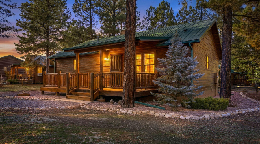 YOUR NEW MOUNTAIN RETREAT!