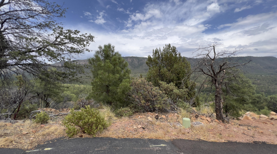 132 N Knob Hill - views