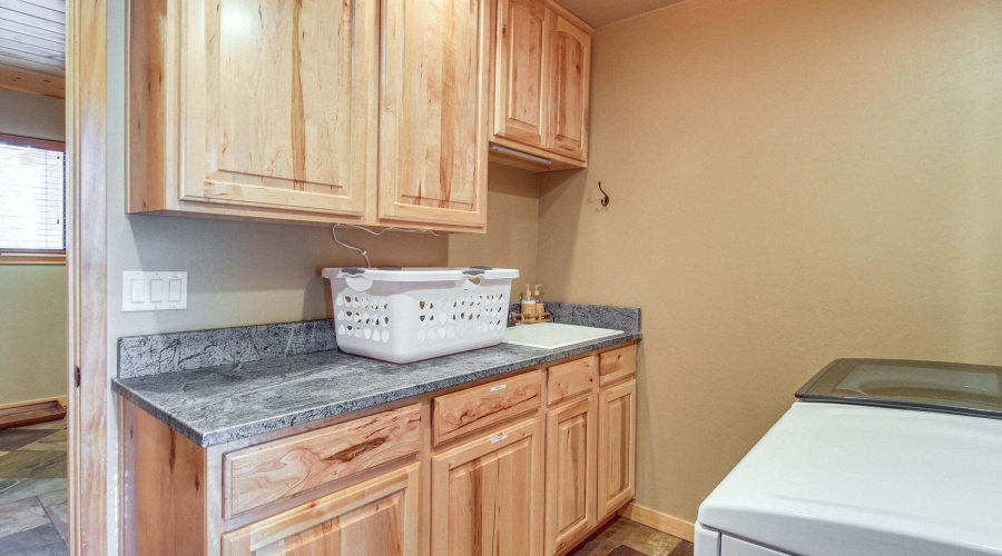 20251223220720760115000000-o