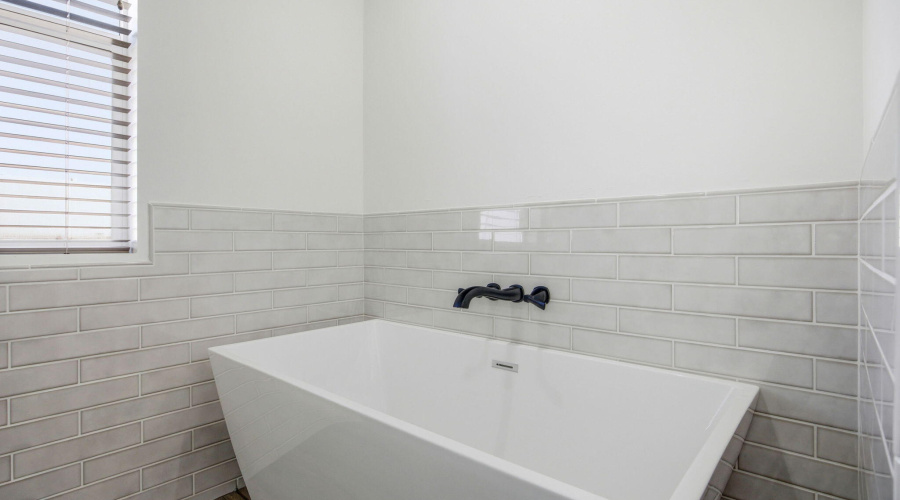 1852W7thSSt-Snowflake-AZ-16