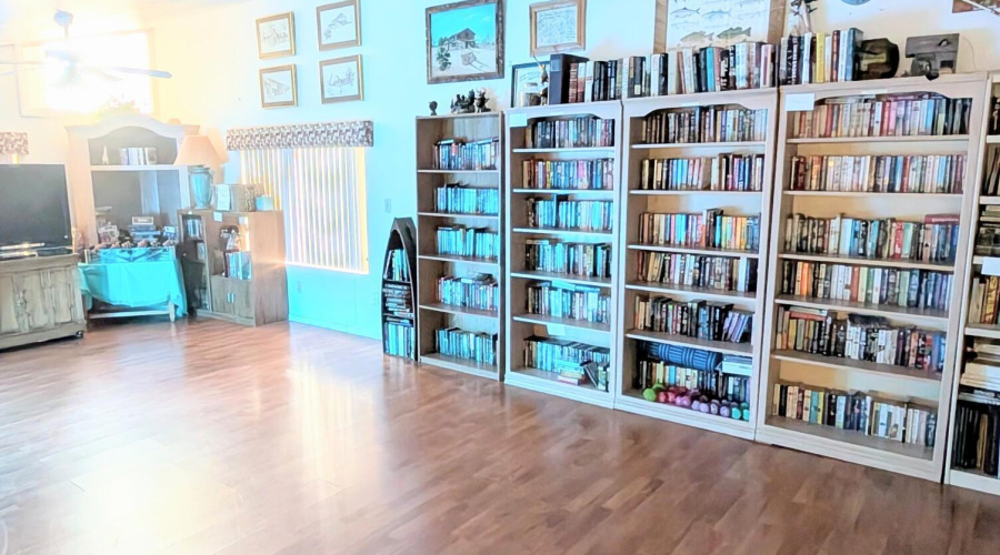 PXL_20250331_212619925.NIGHT~4