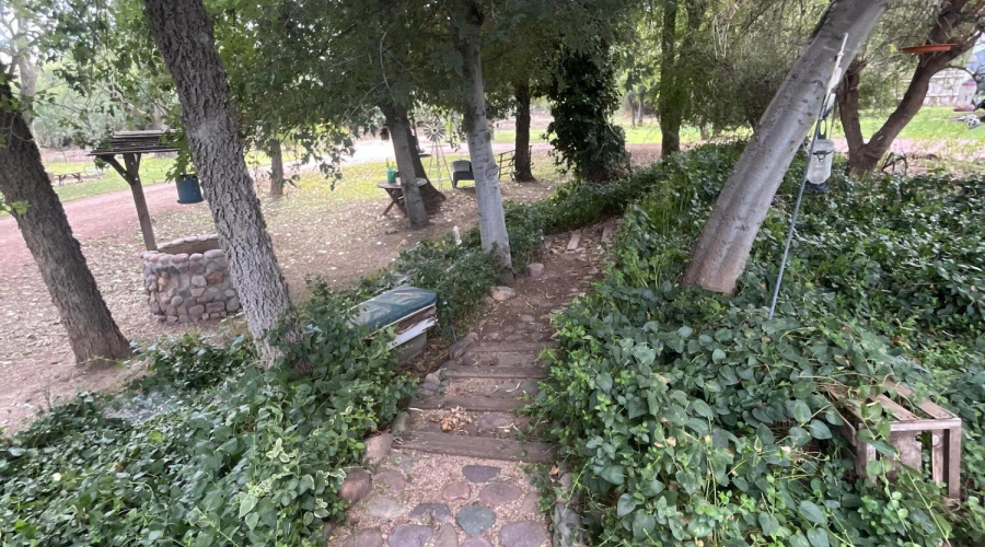 39784844-1EA3-4881-B172-333E28439A50