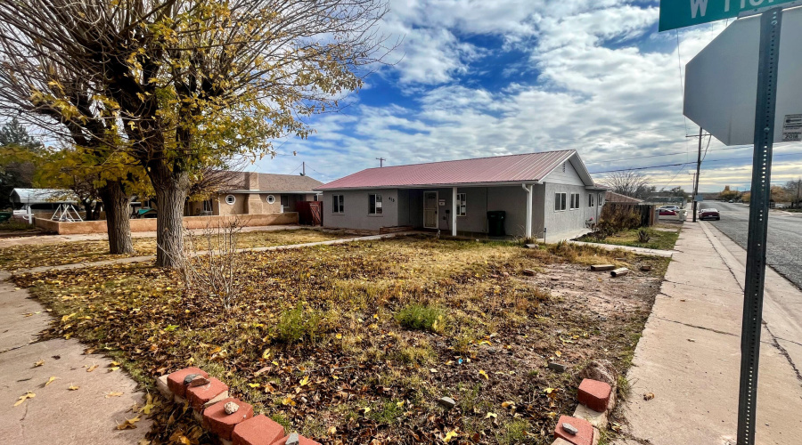 Media 3-CFE593ED-0342-465A-A0ED-DEEB80AE