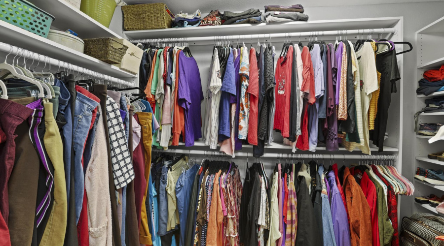 Walk-in Closet