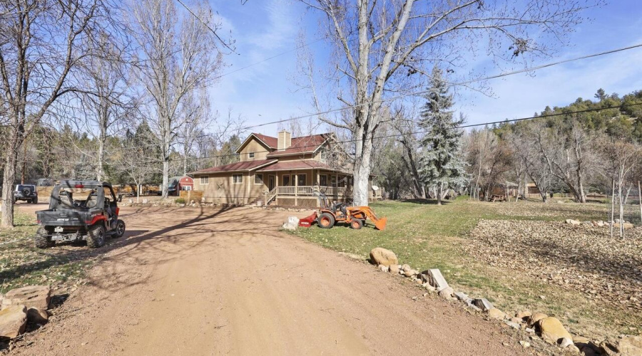 Driveway to Tan House