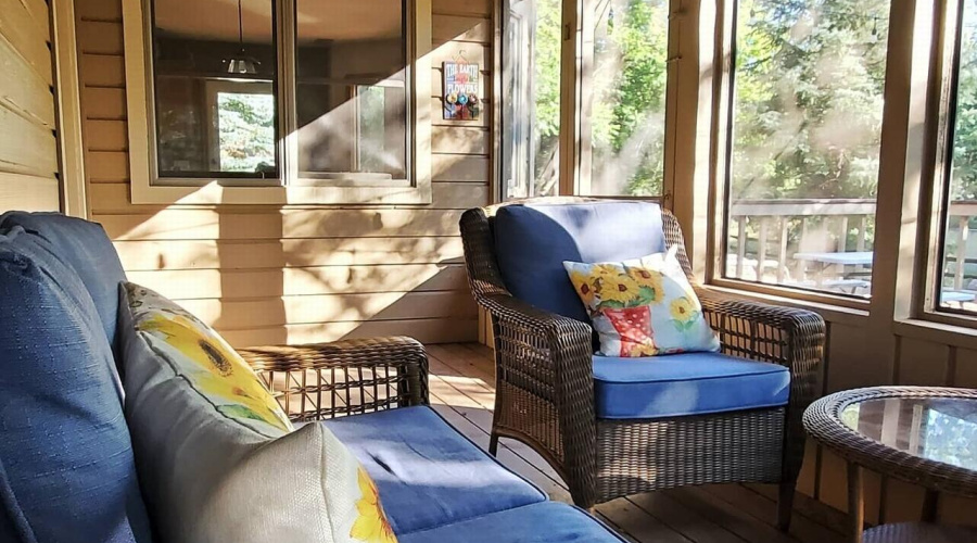 Screened Sun Room-Tan House