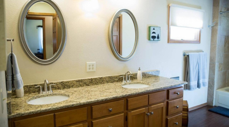 Upstairs Bathroom-Tan House