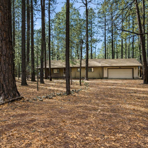 pinetop front
