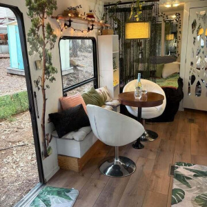 568405117_2067972394028443_2328367333699