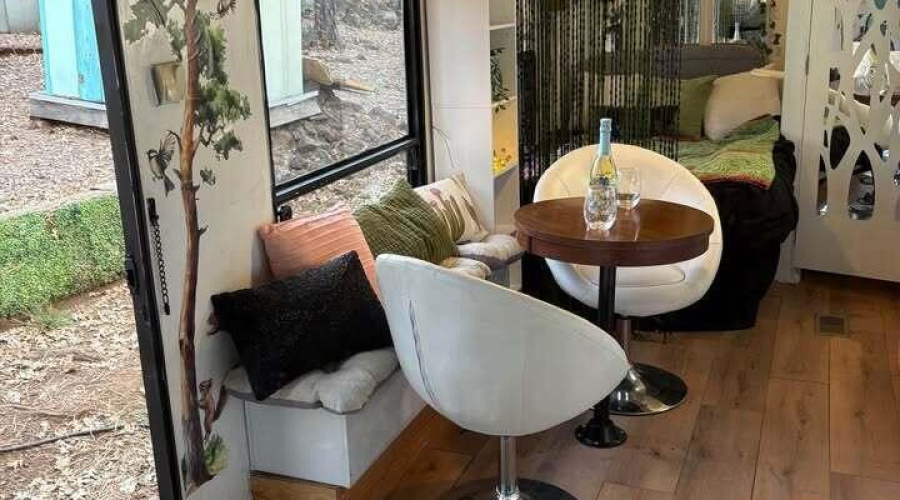 568405117_2067972394028443_2328367333699