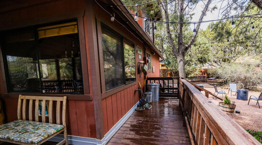 025_Trout_Creek_Cabin