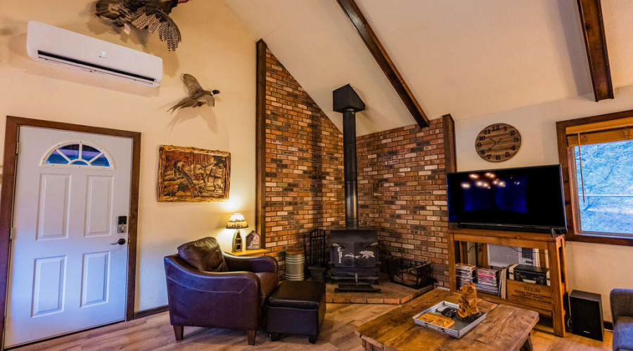 045_Trout_Creek_Cabin