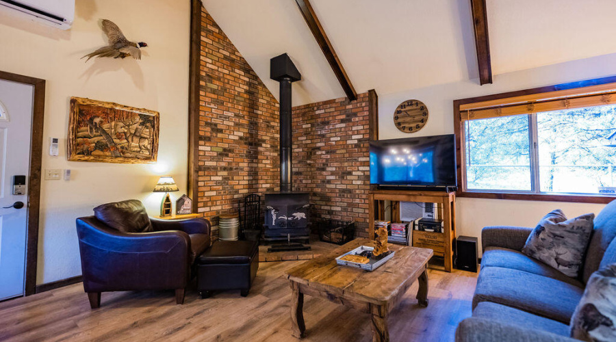 076_Trout_Creek_Cabin