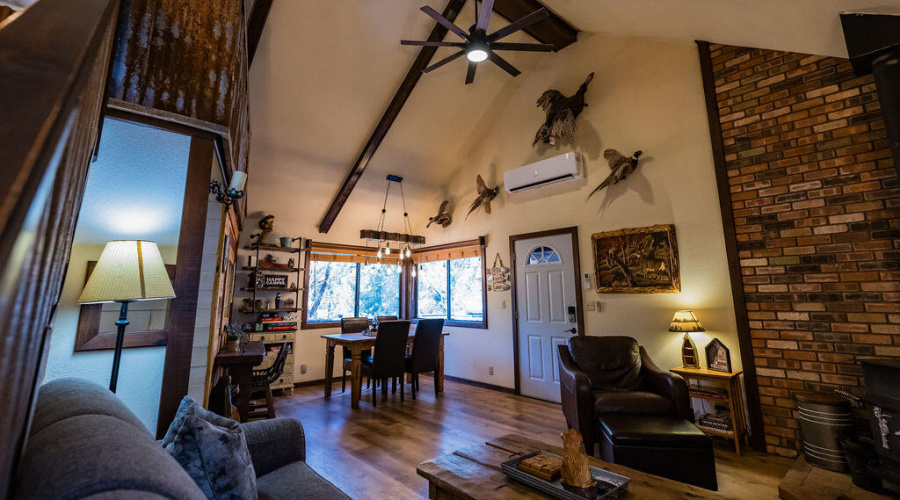 079_Trout_Creek_Cabin