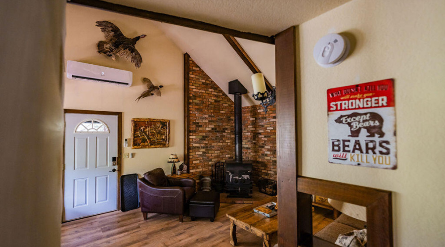 102_Trout_Creek_Cabin