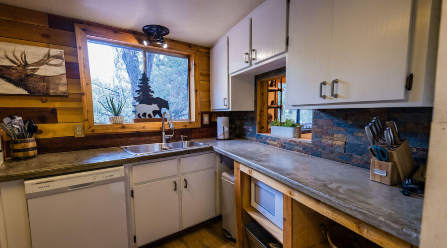 060_Trout_Creek_Cabin