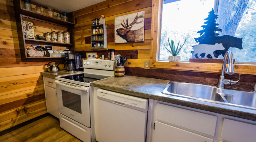 061_Trout_Creek_Cabin