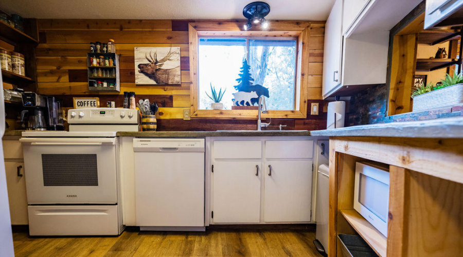 065_Trout_Creek_Cabin