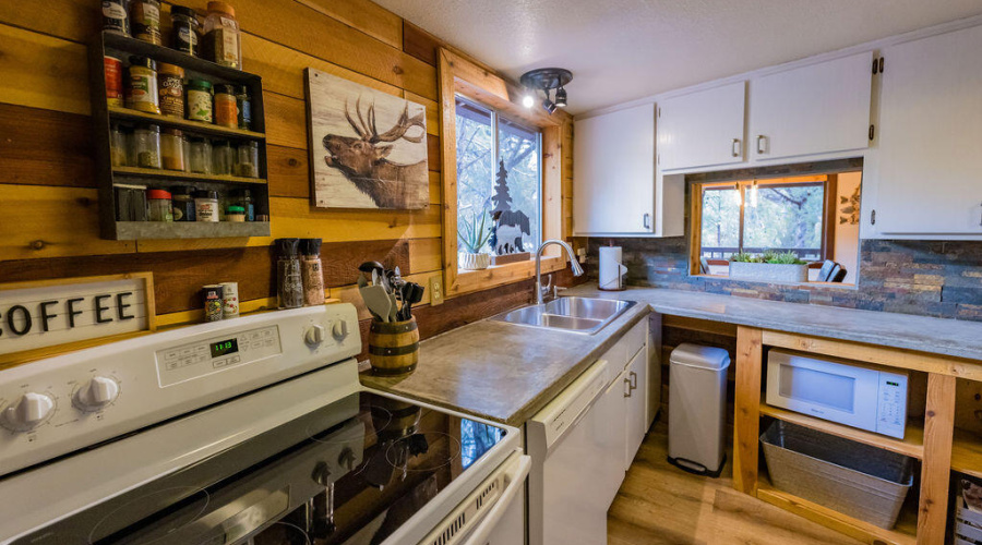 068_Trout_Creek_Cabin