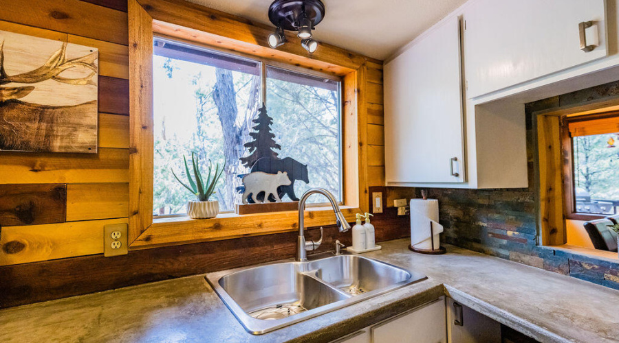 117_Trout_Creek_Cabin