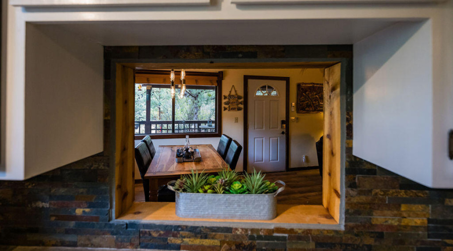 064_Trout_Creek_Cabin