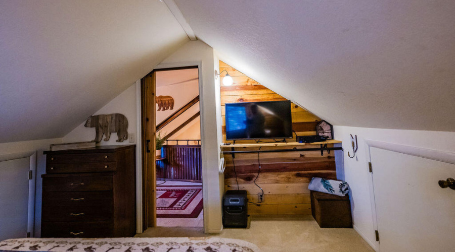 088_Trout_Creek_Cabin