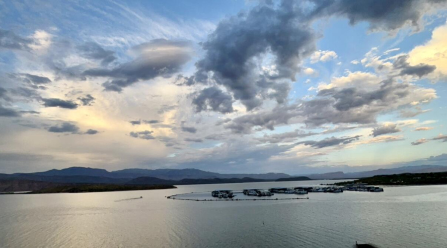 Just minutes to Roosevelt Lake!