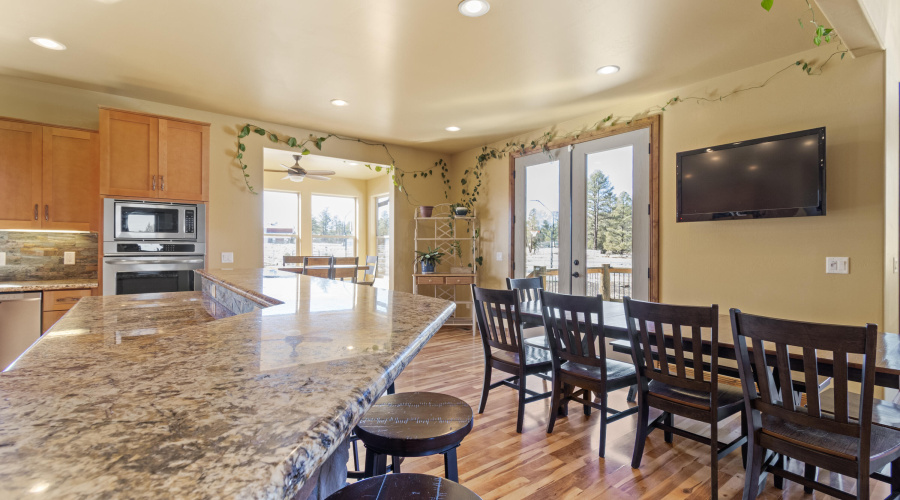 Breakfast bar dining