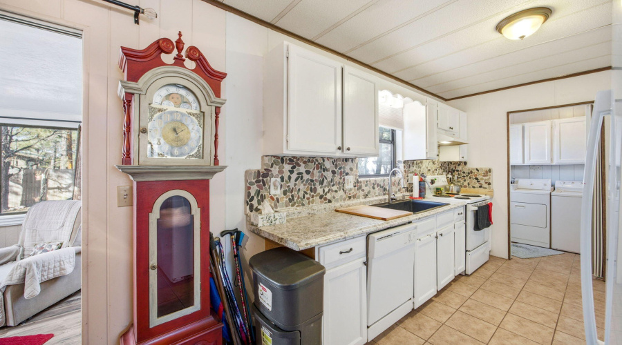 940N46thDr-ShowLow-AZ-8