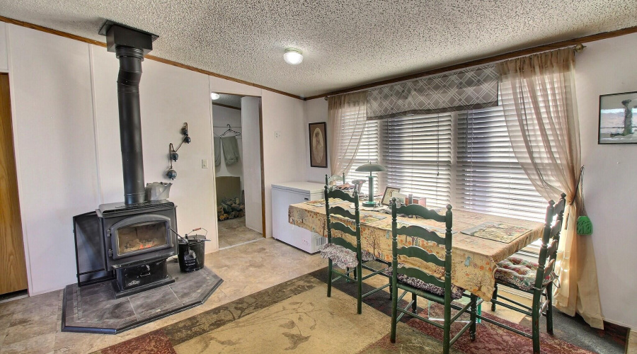 Eat-in Kitchen w/ Woodstove