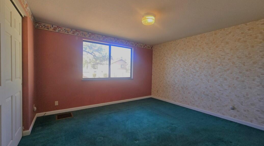 Main Level Master Bedroom (1)