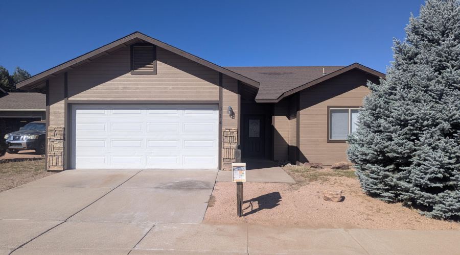 PXL_20251021_210658562.RAW-01.COVER