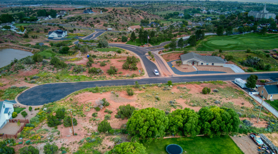 296 W S Pioneer Trail