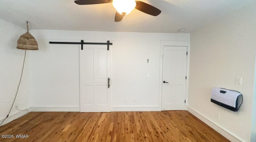 8d4c765e-121f-48c1-bc85-f5afeca730b7