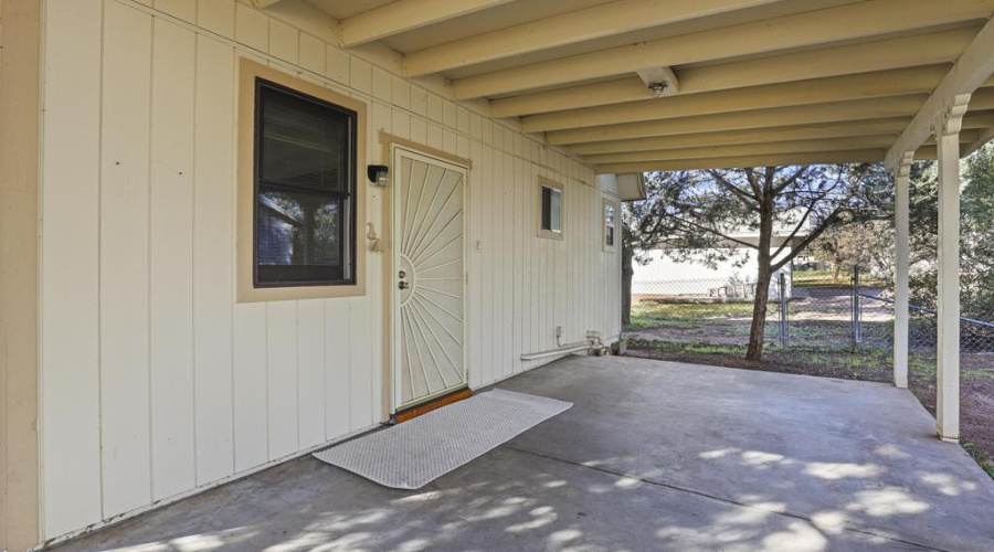 7984 W Vista Del Norte Covered Patio Por