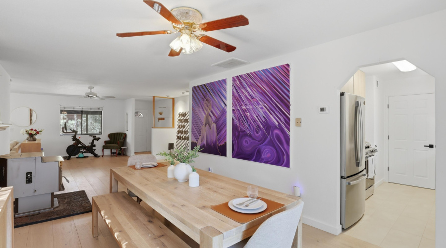 Dining Room Table w Bench
