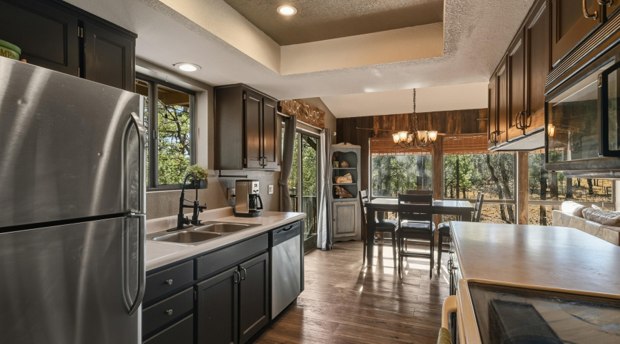 Kitchen dining area