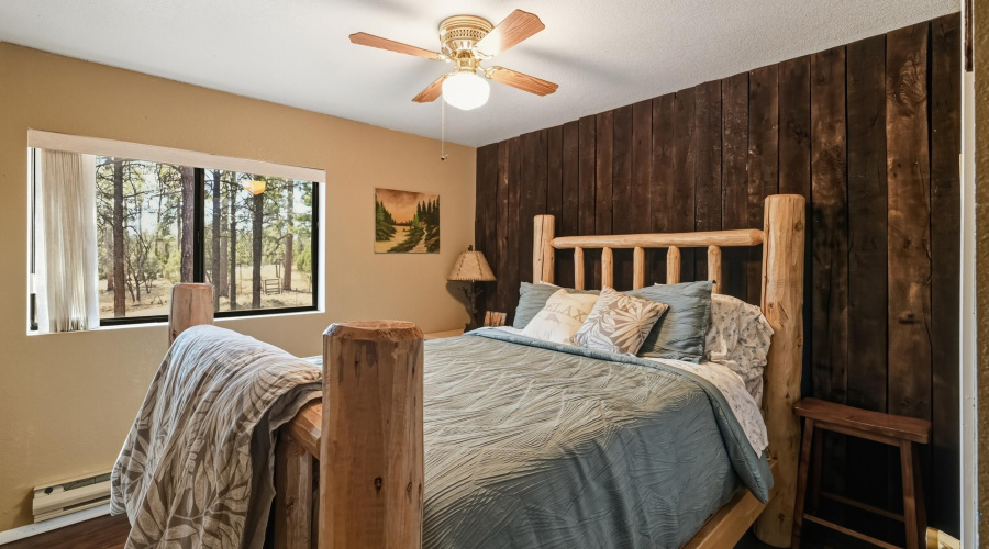 Guest bedroom 1