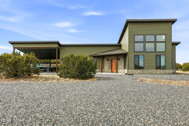 1172 Round Valley Drive, Eagar, Arizona 85925, Bedrooms, ,Bathrooms,Residential,For Sale,Round Valley,259405