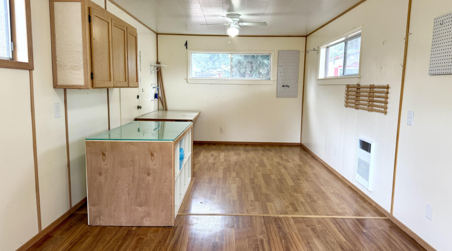 out building 12x22 interior