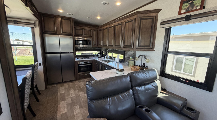 Living/Kitchen